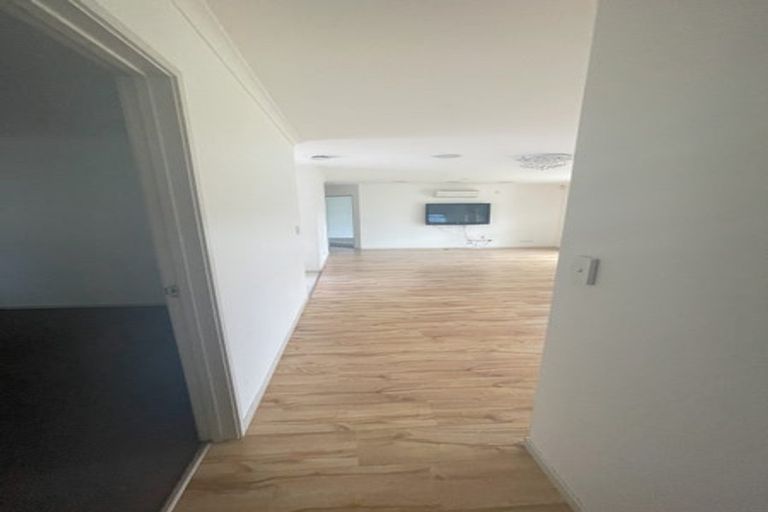 Photo of property in 67 Fairview Avenue, Fairview Heights, Auckland, 0632