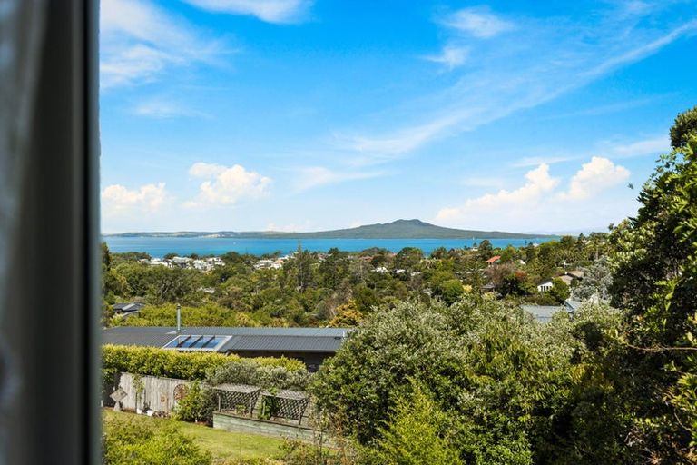 Photo of property in 51 Aberdeen Road, Castor Bay, Auckland, 0620