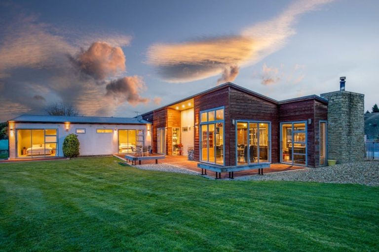 Photo of property in 80 Waikerikeri Vly Road, Springvale, Alexandra, 9391