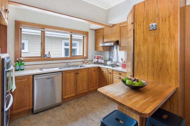 Photo of property in 6 Strathavon Road, Miramar, Wellington, 6022