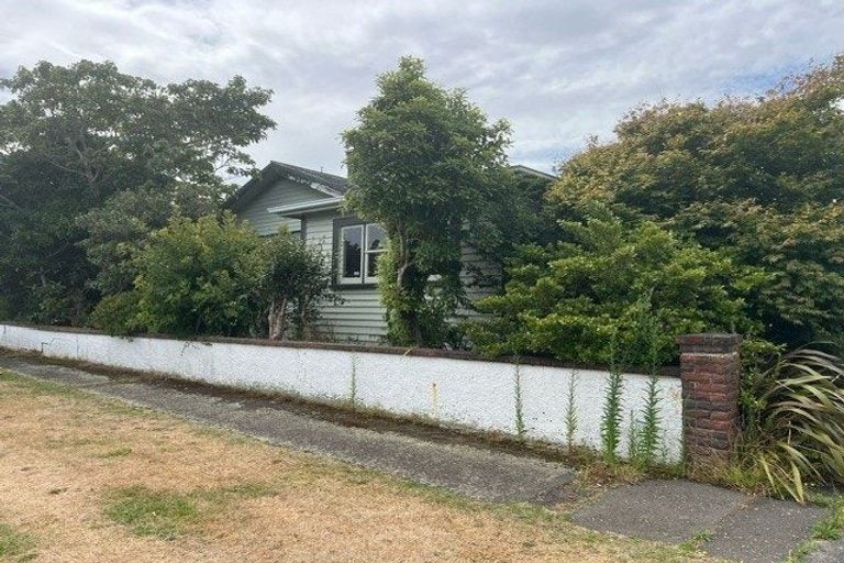 Photo of property in 74 Limbrick Street, Terrace End, Palmerston North, 4410