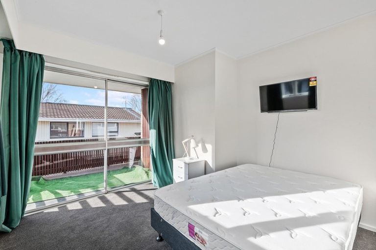 Photo of property in 12 Lynfield Avenue, Ilam, Christchurch, 8041