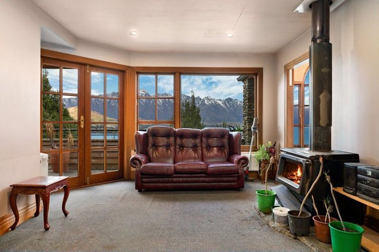 Photo of property in 8 Aspen Grove, Fernhill, Queenstown, 9300