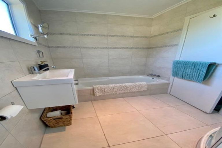 Photo of property in 35 Adams Road, Thornton Bay, Thames, 3575