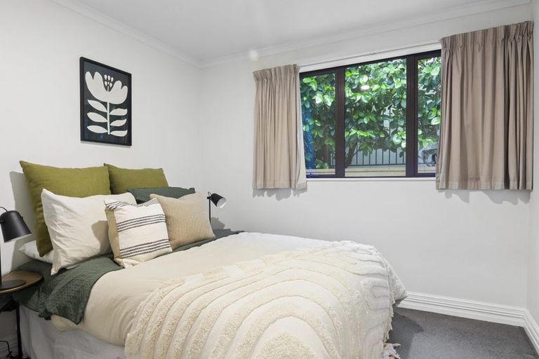 Photo of property in 1p/7-11 Bute Road, Browns Bay, Auckland, 0630