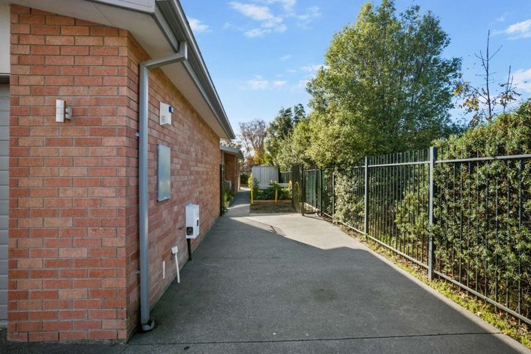 Photo of property in 79 Mokihi Gardens, Hillmorton, Christchurch, 8024
