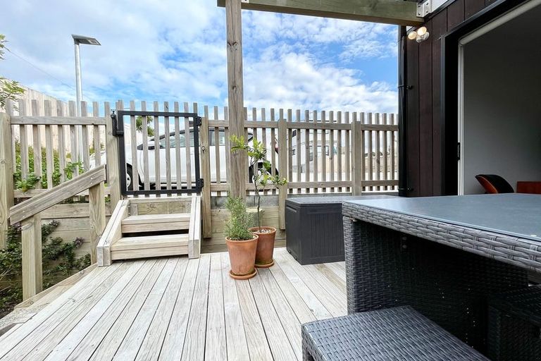 Photo of property in 4/8 James Laurie Street, Henderson, Auckland, 0612
