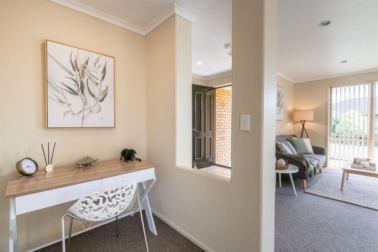 Photo of property in 4 Willscarlet Lane, Hamilton East, Hamilton, 3216