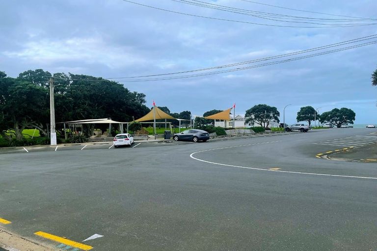 Photo of property in 1/22 Craig Road, Milford, Auckland, 0620