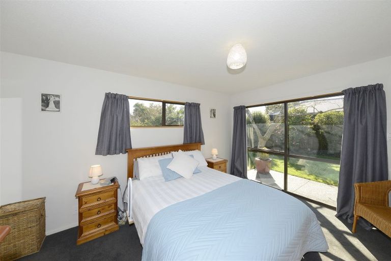 Photo of property in 8 Greenwood Close, Woodend, 7610