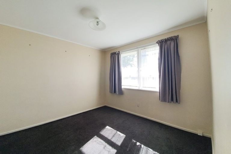 Photo of property in 133 Riverpark Crescent, Henderson, Auckland, 0610