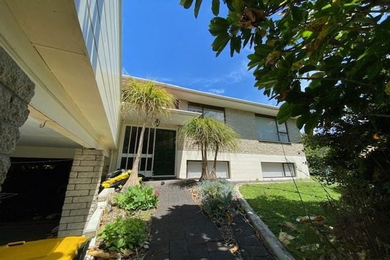 Photo of property in 2 Grammar School Road, Pakuranga, Auckland, 2010