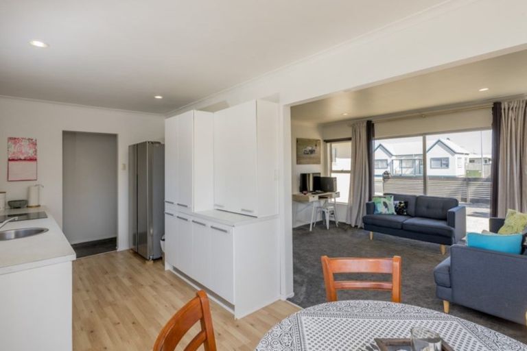 Photo of property in 25 Perth Street, Levin, 5510