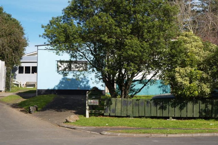 Photo of property in 82 Kivell Close, Mangere East, Auckland, 2024