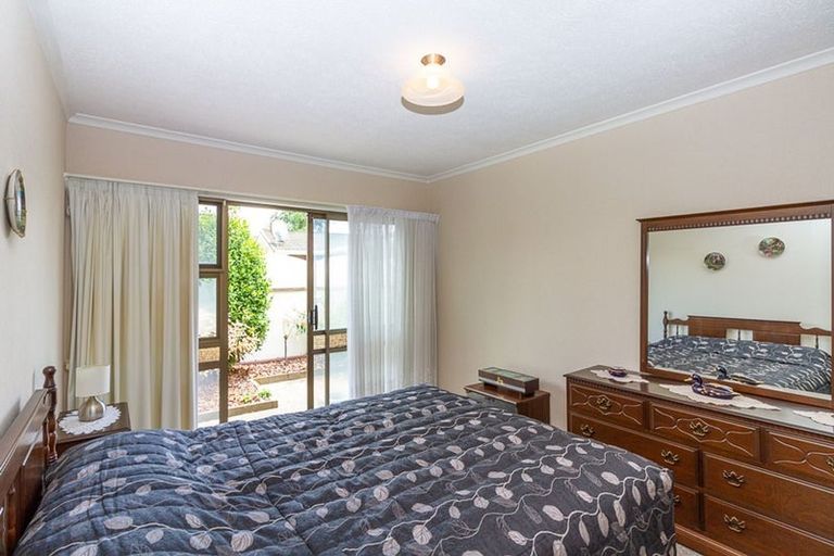 Photo of property in 15 Aintree Crescent, Awapuni, Palmerston North, 4412