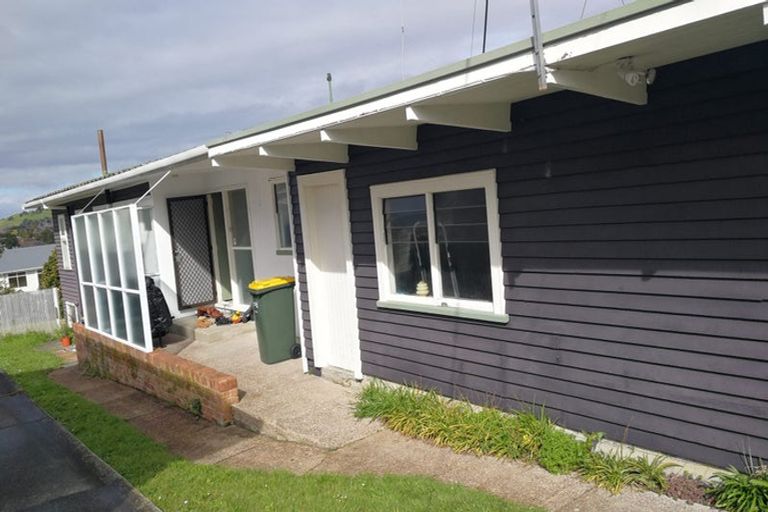 Photo of property in 25 Williamson Avenue, Belmont, Auckland, 0622