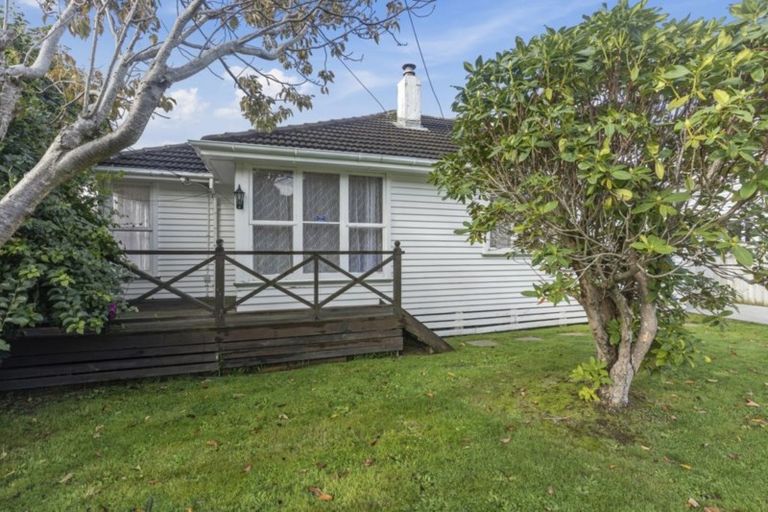 Photo of property in 1182 Taita Drive, Taita, Lower Hutt, 5011