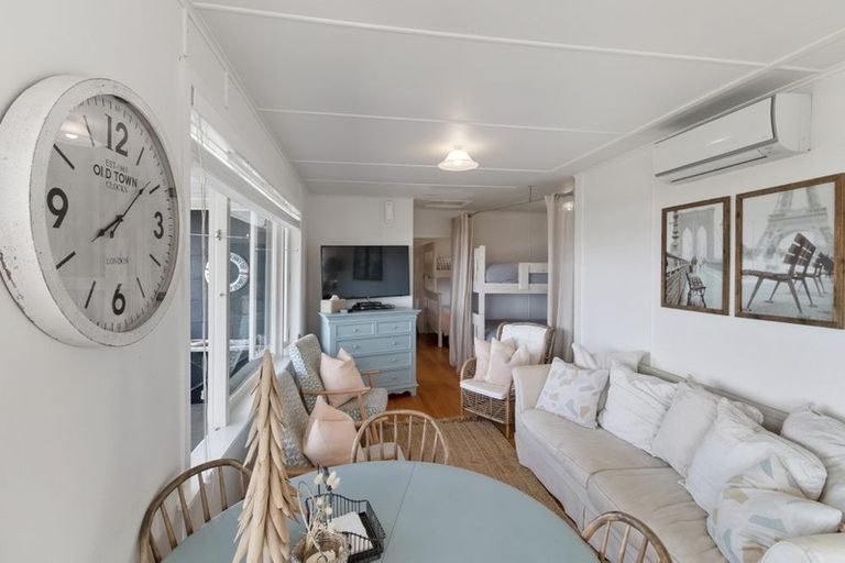 Photo of property in 15 Shaw Road, Waihi Beach, 3611