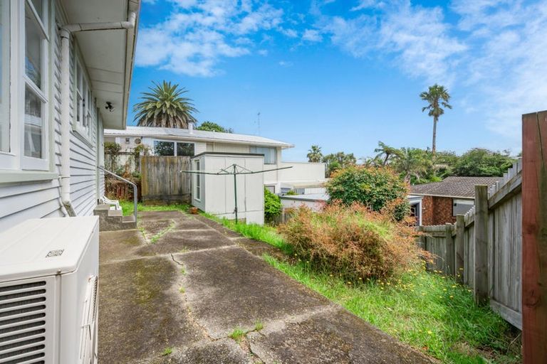 Photo of property in 21 Gray Avenue, Paraparaumu Beach, Paraparaumu, 5032