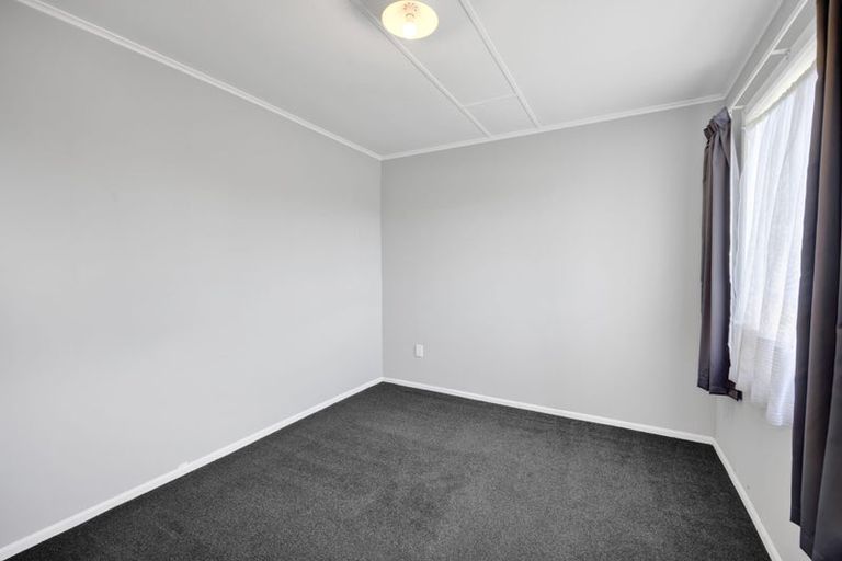 Photo of property in 64 Ketemarae Road, Normanby, Hawera, 4614