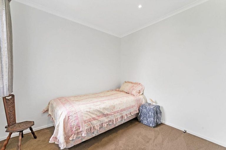 Photo of property in 46 Butterworth Crescent, Papamoa Beach, Papamoa, 3118