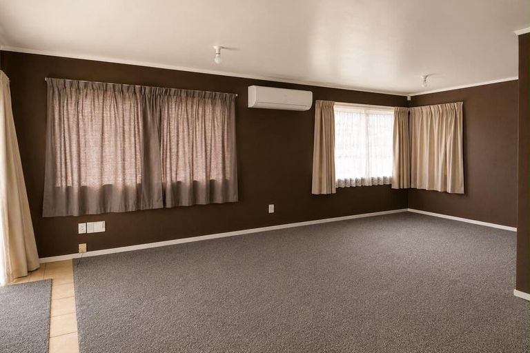 Photo of property in 45 Taka Street, Takanini, 2112