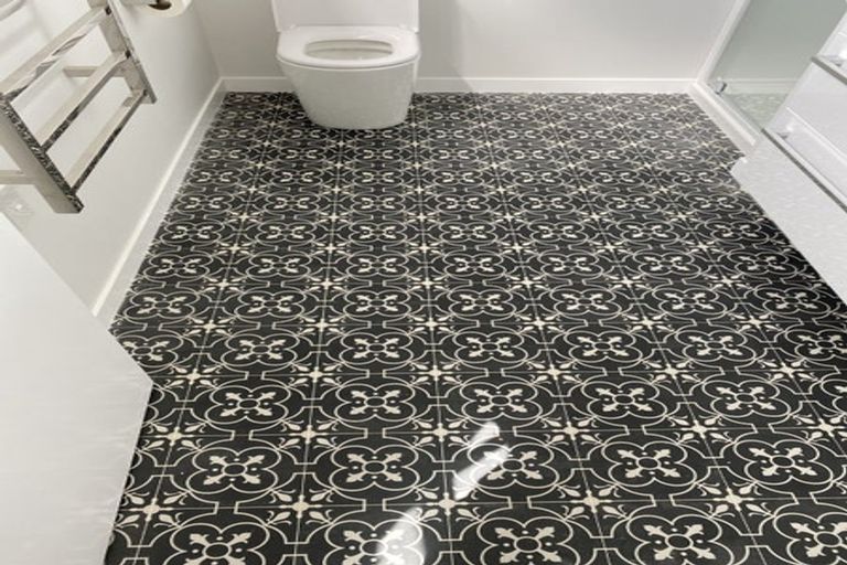 Photo of property in 48 Miramar North Road, Miramar, Wellington, 6022