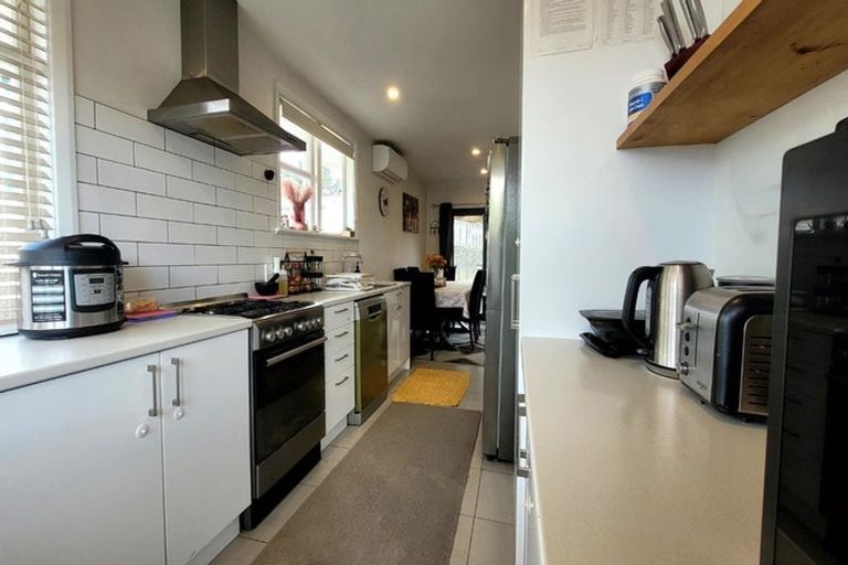 Photo of property in 84 Champion Street, Cannons Creek, Porirua, 5024