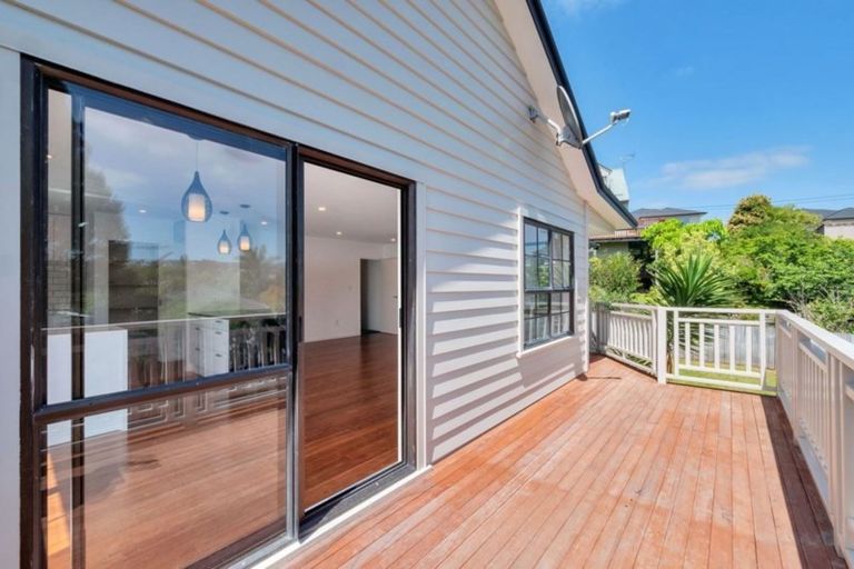 Photo of property in 19a Manuwai Road, Torbay, Auckland, 0630