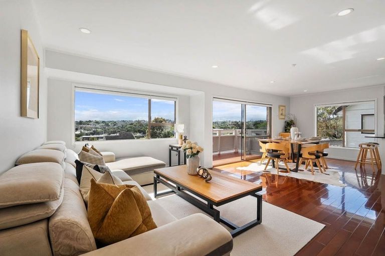 Photo of property in 59 Kennedy Avenue, Forrest Hill, Auckland, 0620