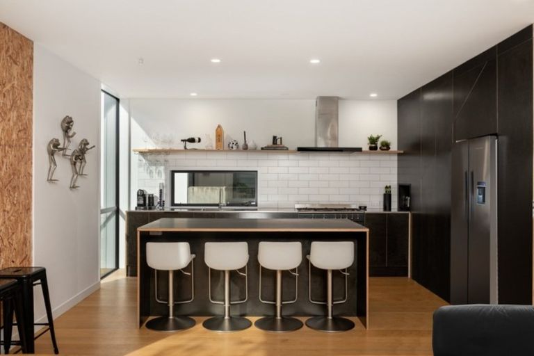 Photo of property in 347b Oceanbeach Road, Mount Maunganui, 3116