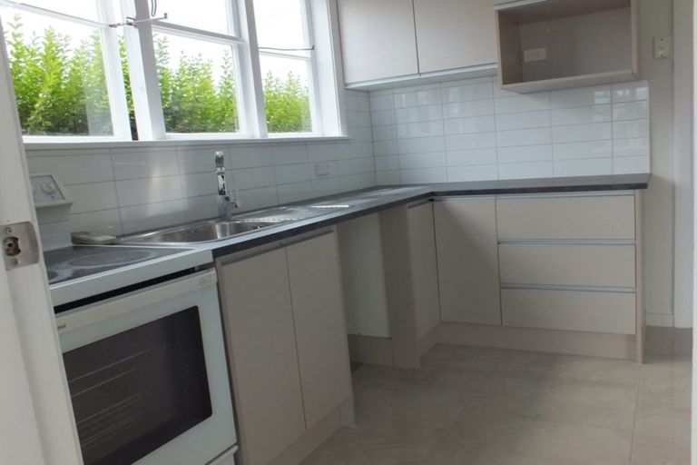 Photo of property in 5 Tonga Place, Riccarton, Christchurch, 8041