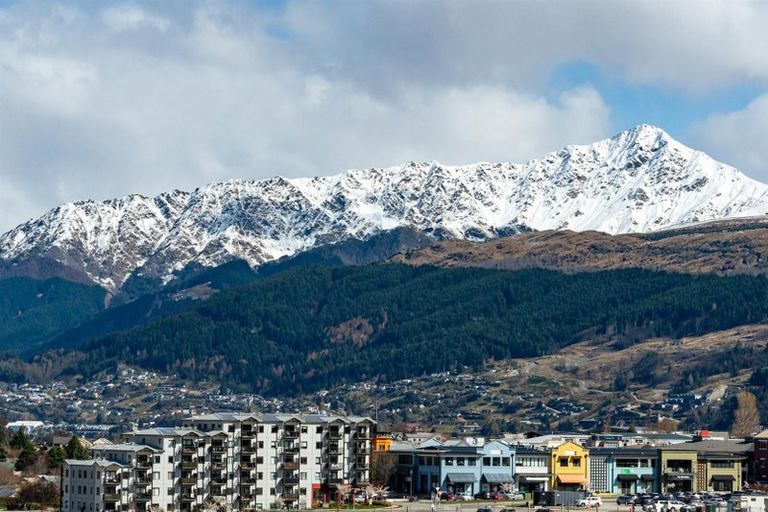 Photo of property in Kawarau Residences, 502/16 Mountain Ash Drive, Frankton, Queenstown, 9300