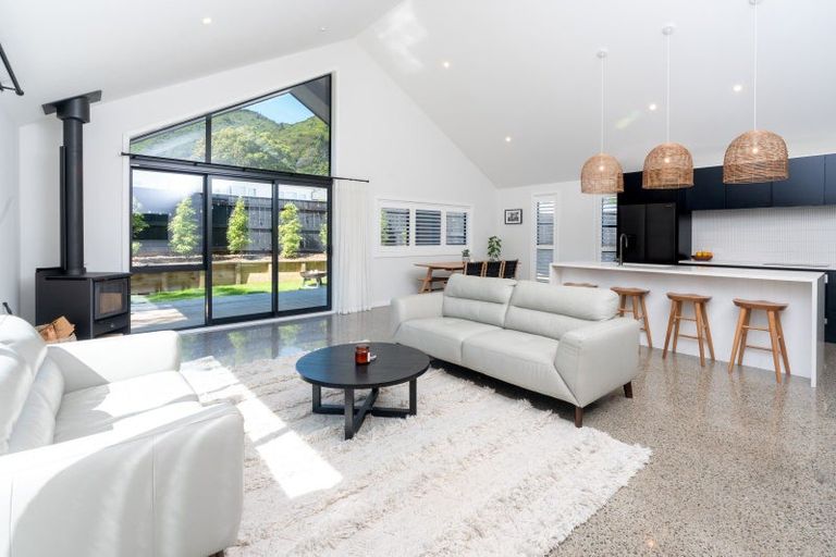 Photo of property in 51a Elizabeth Street, Waikanae, 5036