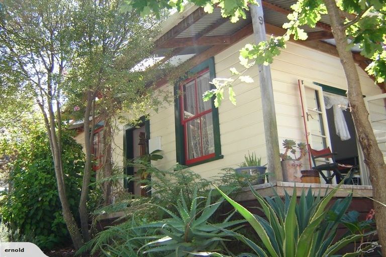 Photo of property in 9 Brewster Street, Bluff Hill, Napier, 4110