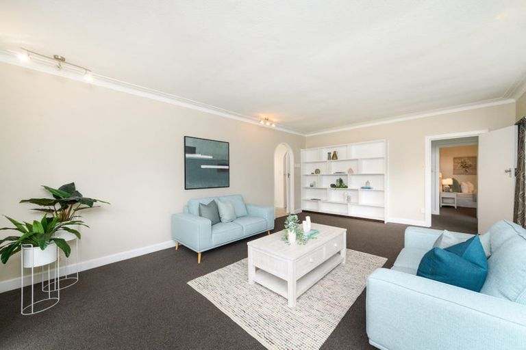 Photo of property in 4 Awatea Terrace, Hokowhitu, Palmerston North, 4410