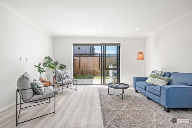 Photo of property in 38 Dahl Drive, Wallaceville, Upper Hutt, 5018