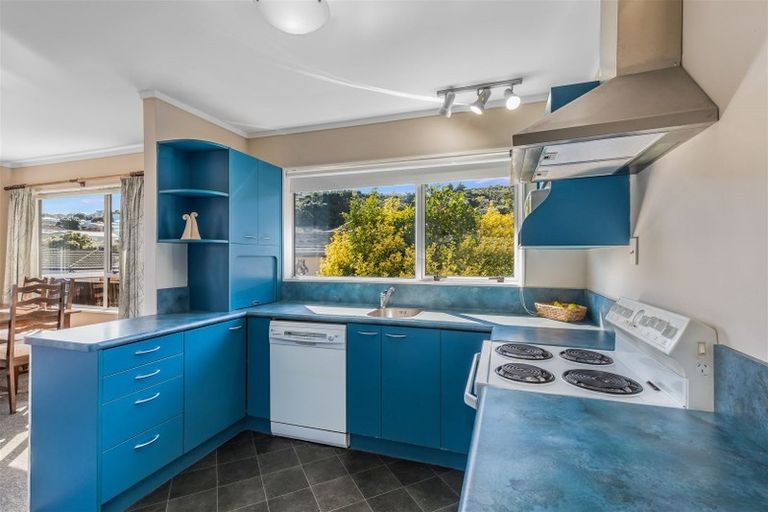 Photo of property in 6b Yarrow Place, Papakowhai, Porirua, 5024