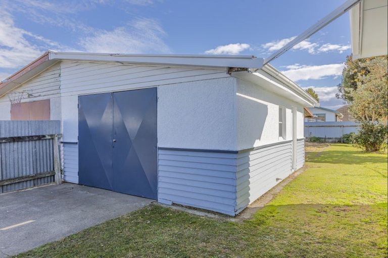 Photo of property in 11 Hillary Crescent, Maraenui, Napier, 4110