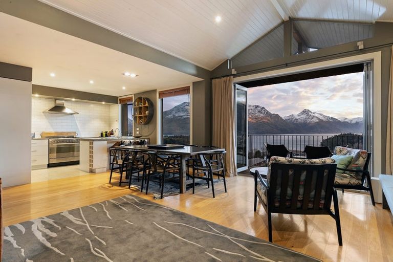 Photo of property in The Woods, 5/12 Dublin Street, Queenstown, 9300