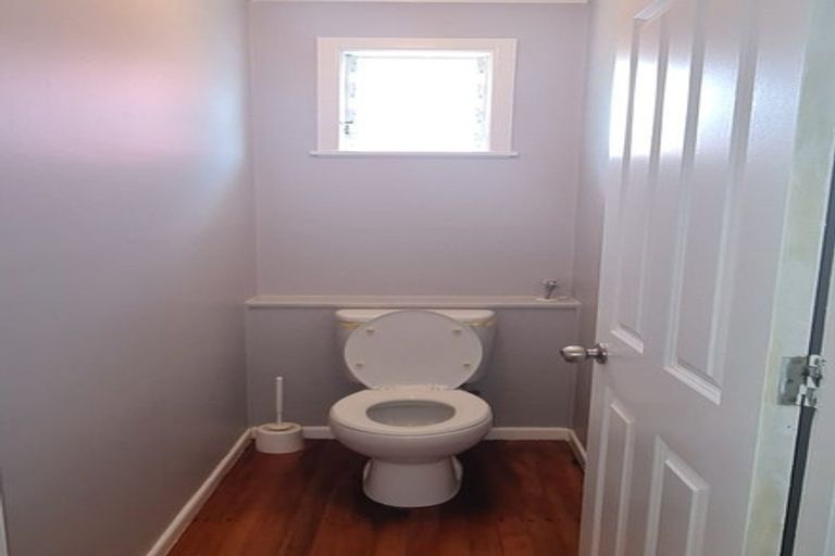 Photo of property in 13 Wallace Road, Mangere Bridge, Auckland, 2022