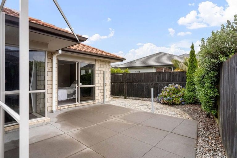 Photo of property in 32 Popata Close, Papamoa Beach, Papamoa, 3118