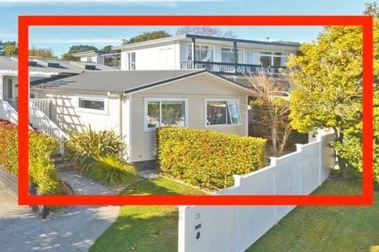 Photo of property in 23 Catalina Crescent, Forrest Hill, Auckland, 0620