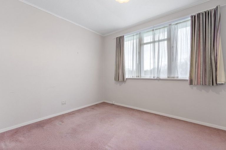 Photo of property in 27 Ashford Avenue, Hokowhitu, Palmerston North, 4410