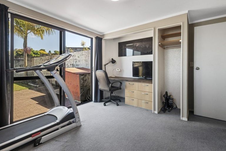 Photo of property in 8 Westwood Street, Bellevue, Tauranga, 3110