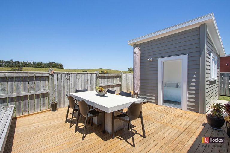 Photo of property in 33 Ocean Breeze Drive, Waihi Beach, 3611