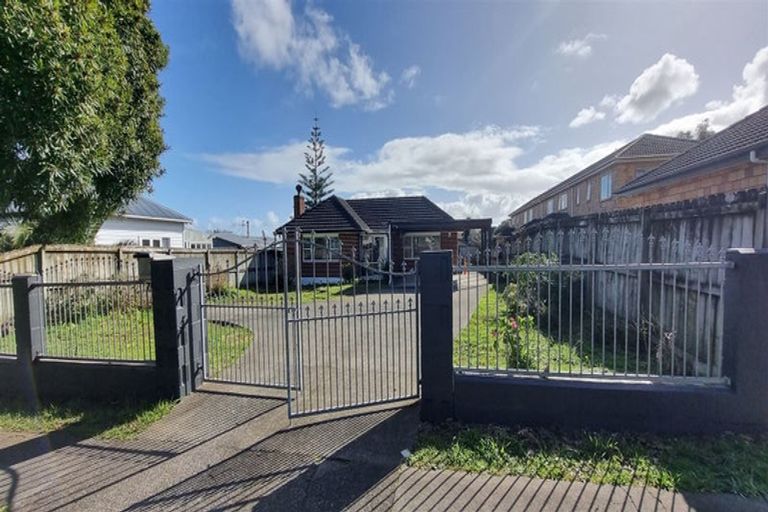 Photo of property in 75 Park Avenue, Papatoetoe, Auckland, 2025