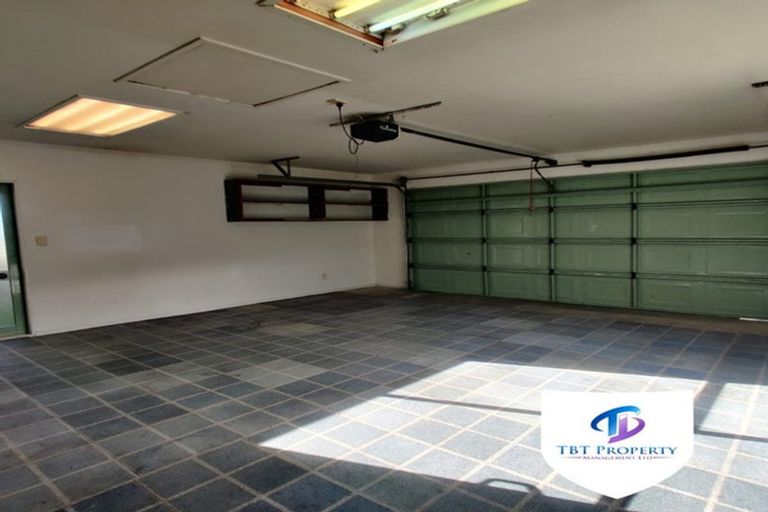 Photo of property in 14 Crail Court, Totara Heights, Auckland, 2105