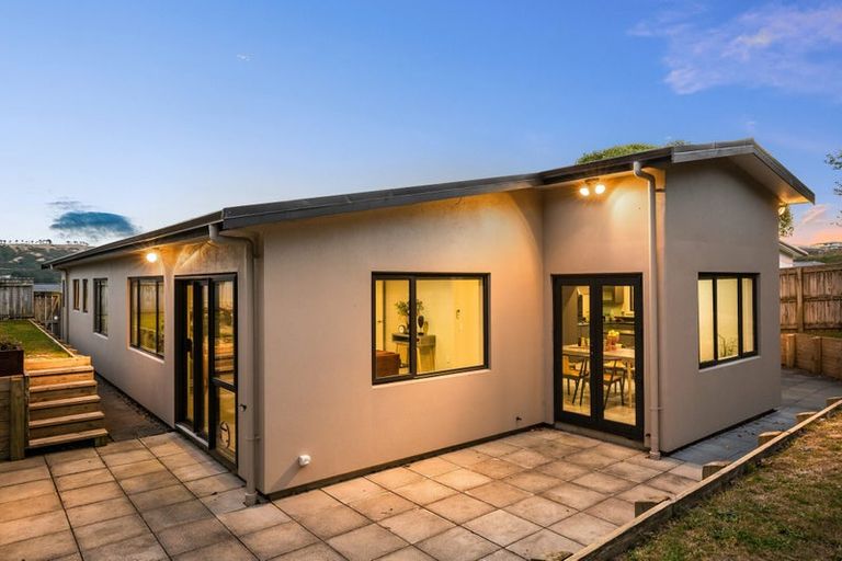 Photo of property in 25 Kaimai Place, Aotea, Porirua, 5024