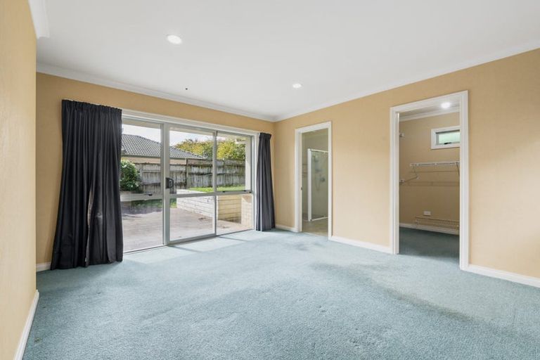 Photo of property in 25 Dixon Road, Fitzroy, Hamilton, 3206